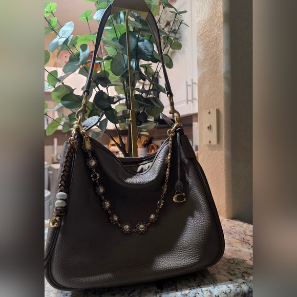 *New Coach Cary Pebbled Leather Shoulder Bag*** Charms Are Not Included** - Picture 2 of 9